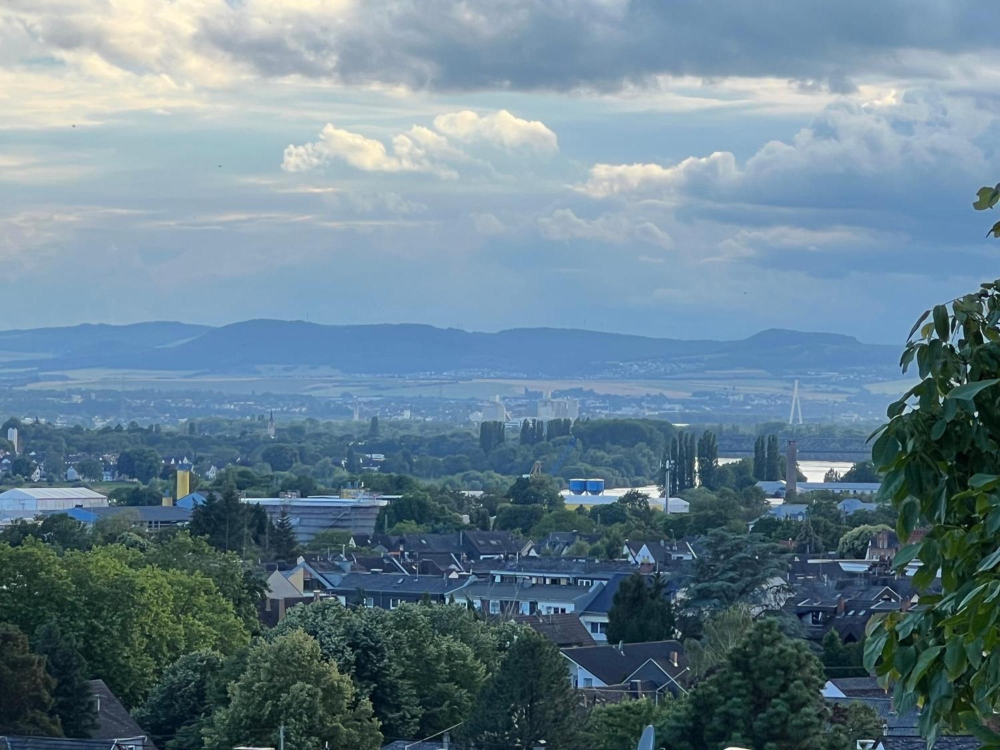 Wohnung Mit Schoenem Aussicht Bendorf Buitenkant foto